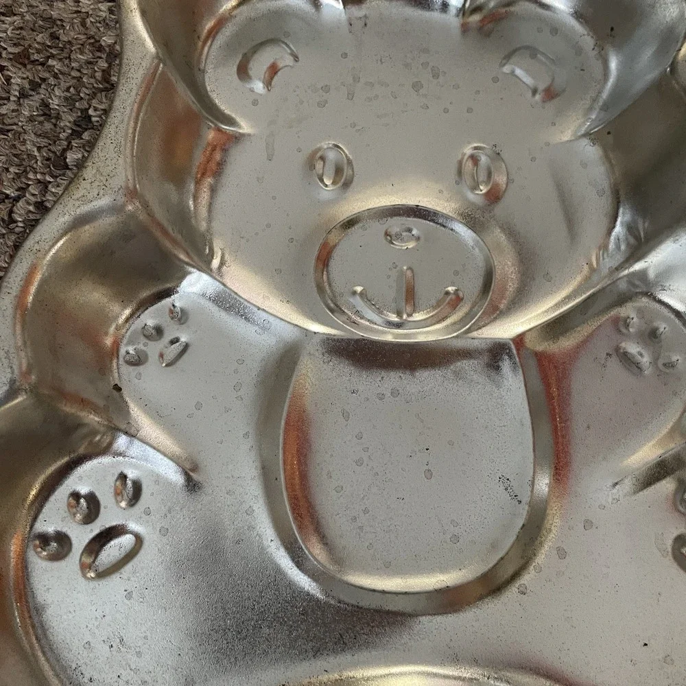 Lot of 6 Wilton Cake Pans Rudolph, Santa, Bear,‎ 3D Bear, Dinosaur, Pluto VTG